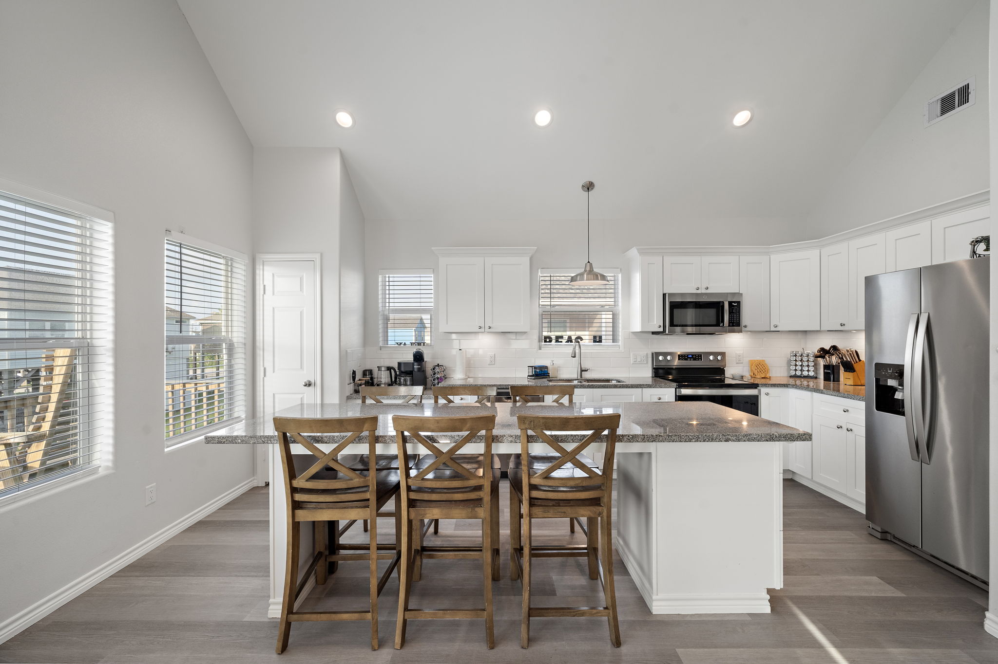 Fully Stocked Kitchen